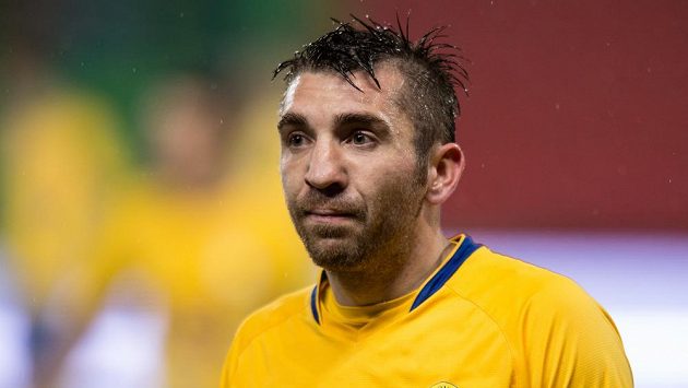 Záložník Davor Kukec si může hledat nové angažmá. Záložník Davor Kukec si může hledat nové angažmá.