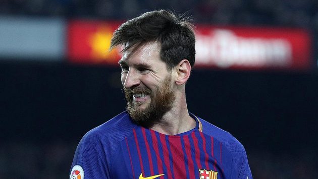 Lionel Messi z FC Barcelona při utkání s Espaňolem. Lionel Messi z FC Barcelona při utkání s Espaňolem.