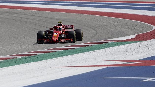 Pilot Ferrari Kimi Räikkönen při Velké ceně USA. Pilot Ferrari Kimi Räikkönen při Velké ceně USA.