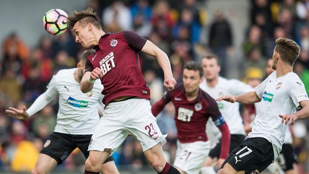 Josef Šural ze Sparty během utkání s Plzní. Josef Šural ze Sparty během utkání s Plzní.