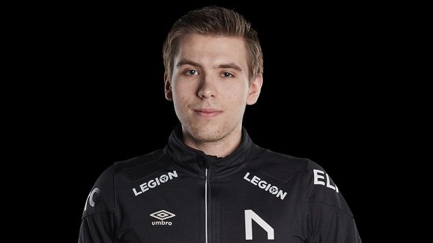 Český hráč Hearthstone Jaromír "Jarla" Vyskočil Český hráč Hearthstone Jaromír "Jarla" Vyskočil