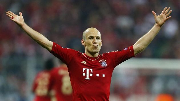 Arjen Robben z Bayernu oslavuje gól proti Barceloně. Arjen Robben z Bayernu oslavuje gól proti Barceloně.