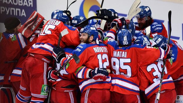 Hokejisté Lva Praha v KHL končí. Hokejisté Lva Praha v KHL končí.