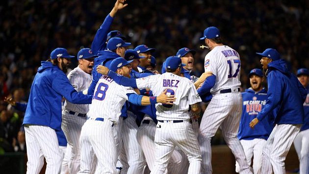 Baseballisté Chicaga Cubs se radují z postupu do MLB Baseballisté Chicaga Cubs se radují z postupu do MLB