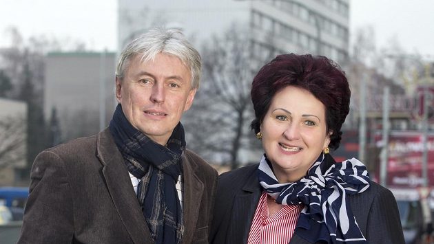 Libor Varhaník na archivním snímku s Helenou Fibingerovou. Libor Varhaník na archivním snímku s Helenou Fibingerovou.