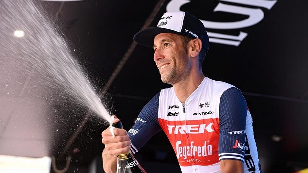 Ital Vincenzo Nibali po výhře ve čtvrté etapě Giro di Sicilia. Ital Vincenzo Nibali po výhře ve čtvrté etapě Giro di Sicilia.
