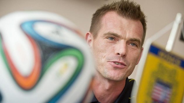 Kapitán fotbalistů MFK Košice Peter Šinglár na tiskové konferenci před utkáním druhého předkola Evropské ligy s Libercem. Kapitán fotbalistů MFK Košice Peter Šinglár na tiskové konferenci před utkáním druhého předkola Evropské ligy s Libercem.