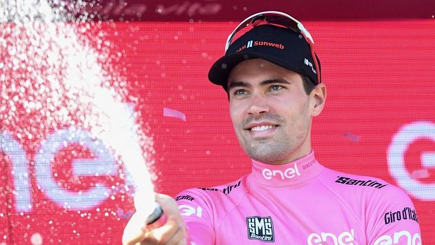 Tom Dumoulin a růžový trikot lídra Gira, to už je minulost. Tom Dumoulin a růžový trikot lídra Gira, to už je minulost.