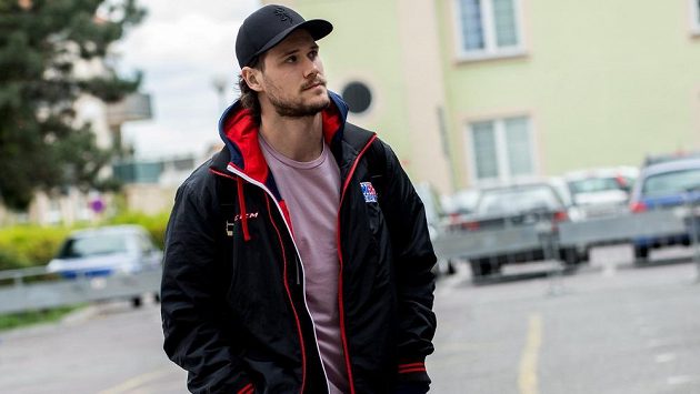 Tomáš Kundrátek na srazu hokejové reprezentace. Tomáš Kundrátek na srazu hokejové reprezentace.