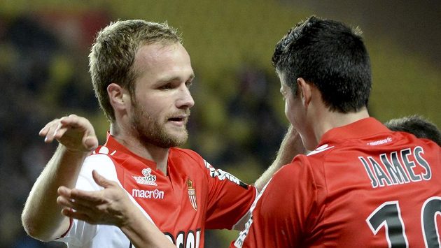 Valere Germain (vlevo) z Monaka se raduje z gólu. Valere Germain (vlevo) z Monaka se raduje z gólu.