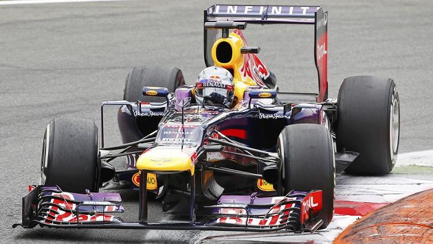 Sebastian Vettel s vozem Red Bull vyhrál Velkou cenu Itálie formule 1. Sebastian Vettel s vozem Red Bull vyhrál Velkou cenu Itálie formule 1.
