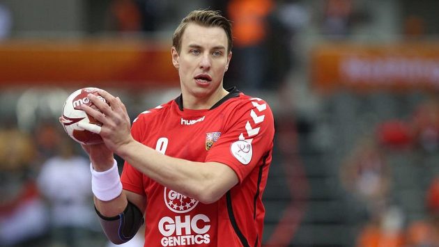 Český házenkář Filip Jícha v utkání na MS proti Egyptu. Český házenkář Filip Jícha v utkání na MS proti Egyptu.