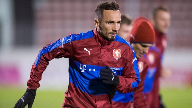 Tomáš Sivok během tréninku fotbalové reprezentace před zápasy s Norskem a Dánskem v Praze. Tomáš Sivok během tréninku fotbalové reprezentace před zápasy s Norskem a Dánskem v Praze.