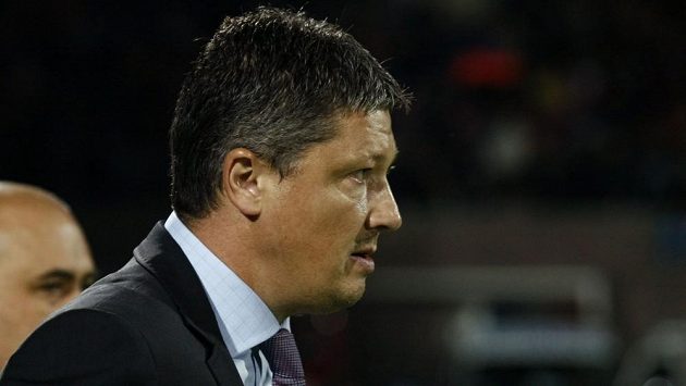 Trenér fotbalistů Bulharska Luboslav Penev. Trenér fotbalistů Bulharska Luboslav Penev.