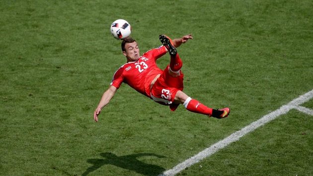 Parádní gól Xherdana Shaqiriho se dostal do nominace na nejkrásnější gól celé sezóny. Parádní gól Xherdana Shaqiriho se dostal do nominace na nejkrásnější gól celé sezóny.