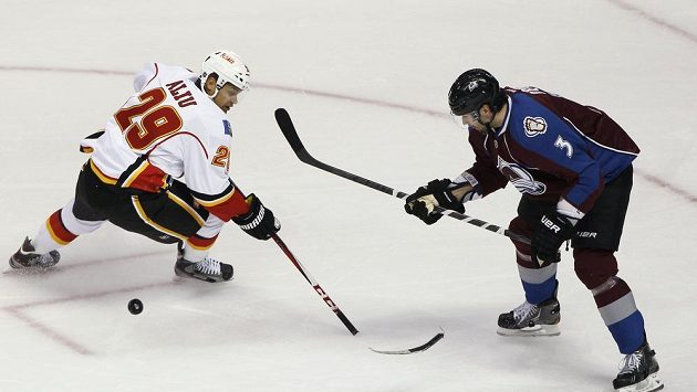 Hokejový útočník Akim Aliu po schůzce s vedením NHL uvedl, že očekává velké změny. Hokejový útočník Akim Aliu po schůzce s vedením NHL uvedl, že očekává velké změny.