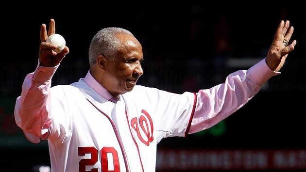 Ve věku 83 let zemřel bývalý slavný baseballista a první afro-americký trenér v MLB Frank Robinson. Ve věku 83 let zemřel bývalý slavný baseballista a první afro-americký trenér v MLB Frank Robinson.