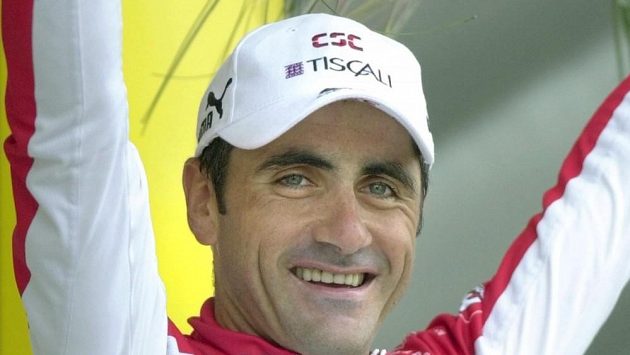 Laurent Jalabert po vítězství v etapě na Tour de France. Laurent Jalabert po vítězství v etapě na Tour de France.
