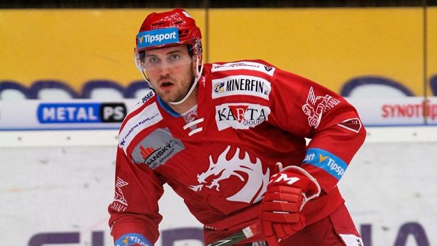 Hokejový obránce Jakub Matyáš v dresu Třince Hokejový obránce Jakub Matyáš v dresu Třince