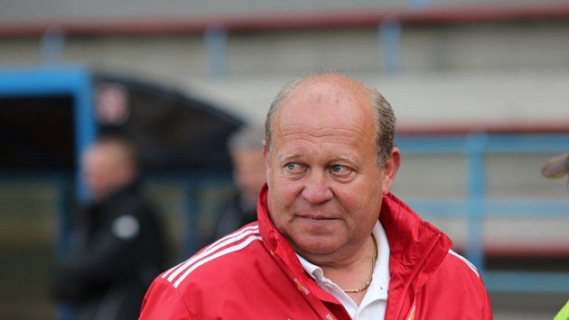 Kouč Znojma Leoš Kalvoda. Kouč Znojma Leoš Kalvoda.