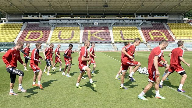 Fotbalisté pražské Dukly se připravují na novou sezónu. Fotbalisté pražské Dukly se připravují na novou sezónu.