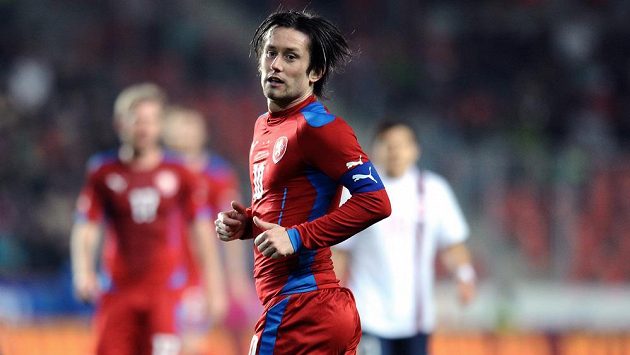 Reprezentační kapitán Tomáš Rosický. Reprezentační kapitán Tomáš Rosický.