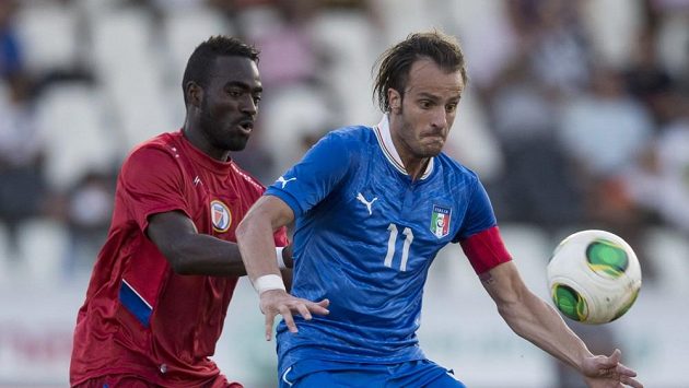 Ještě pět minut před koncem vedli Italové 2:0. Ještě pět minut před koncem vedli Italové 2:0.