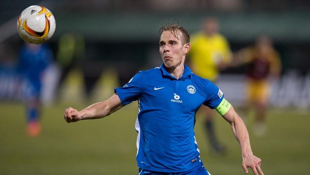 Lukáš Pokorný ze Slovanu Liberec v utkání s Duklou. Lukáš Pokorný ze Slovanu Liberec v utkání s Duklou.