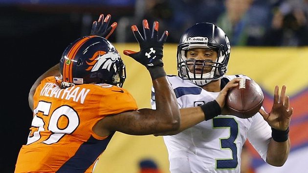 Rozehrávač Russell Wilson (3) zvládl klíčovou roli a pomohl Seattlu k triumfu. Rozehrávač Russell Wilson (3) zvládl klíčovou roli a pomohl Seattlu k triumfu.