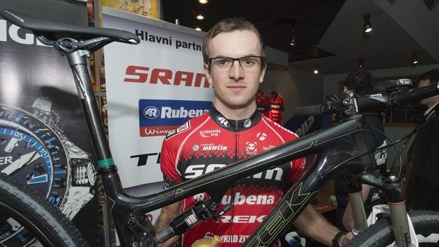 Olympionik Jan Škarnitzl přestavil v úterý i svou novou techniku. Olympionik Jan Škarnitzl přestavil v úterý i svou novou techniku.