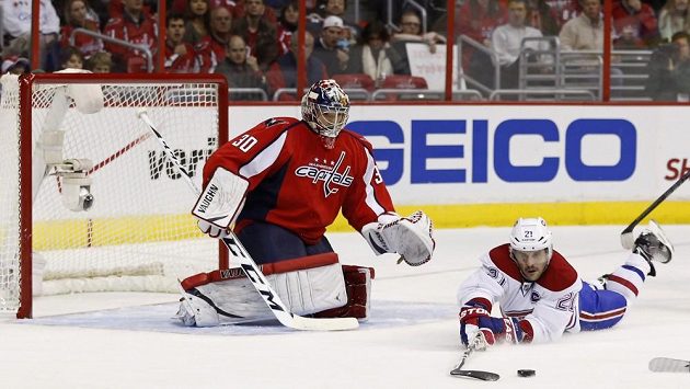 Gólman Michal Neuvirth v brance Washingtonu. Gólman Michal Neuvirth v brance Washingtonu.