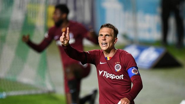 Sparťan Bořek Dočkal poté, co Letenští vstřelili vítězný gól v derby s Bohemians. Sparťan Bořek Dočkal poté, co Letenští vstřelili vítězný gól v derby s Bohemians.