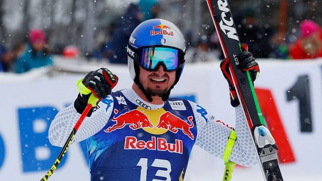 Ital Dominik Paris se raduje z triumfu ve slavném sjezdu v Kitzbühelu Ital Dominik Paris se raduje z triumfu ve slavném sjezdu v Kitzbühelu