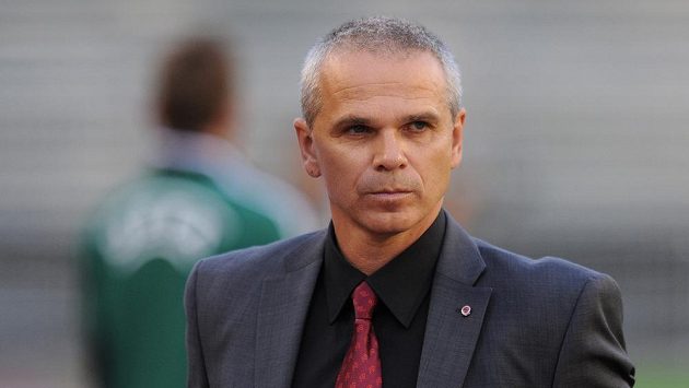 Vítězslav Lavička trenérem Sparty zůstává. Vítězslav Lavička trenérem Sparty zůstává.