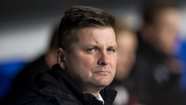Odvolaný trenér Slavie Dušan Uhrin mladší. Odvolaný trenér Slavie Dušan Uhrin mladší.