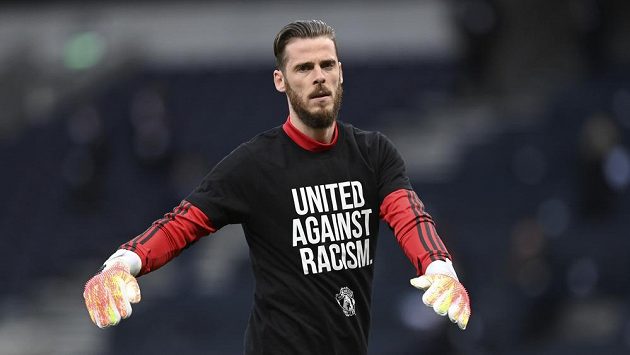 Gólman Manchesteru United David de Gea to schytal od expertů. Gólman Manchesteru United David de Gea to schytal od expertů.