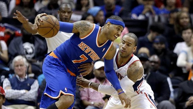 Carmelo Anthony (vlevo) byl zase k nezastavení. Carmelo Anthony (vlevo) byl zase k nezastavení.