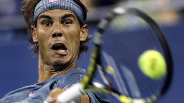 Rafael Nadal vylepšil svou letošní sérii neporazitelnosti na tvrdém povrchu už na 17 vítězství za sebou. Rafael Nadal vylepšil svou letošní sérii neporazitelnosti na tvrdém povrchu už na 17 vítězství za sebou.
