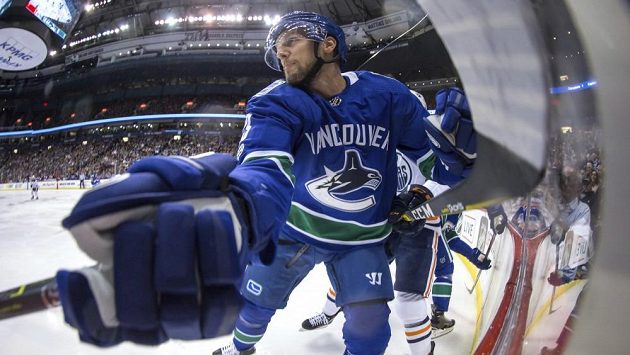 Švédský obránce Vancouveru Alexander Edler. Švédský obránce Vancouveru Alexander Edler.