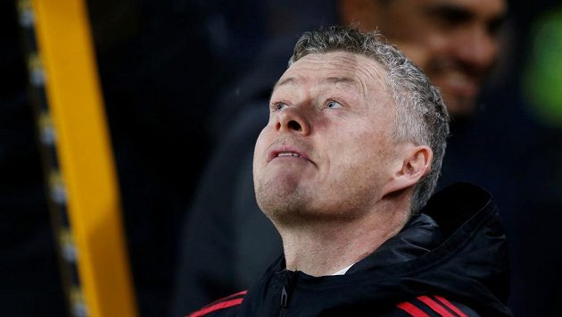 Manažer Manchesteru United Ole Gunnar Solskjaer možná přemýšlí, kterých hvězd se v létě zbaví. Pár jmen prý již na seznamu má. Manažer Manchesteru United Ole Gunnar Solskjaer možná přemýšlí, kterých hvězd se v létě zbaví. Pár jmen prý již na seznamu má.