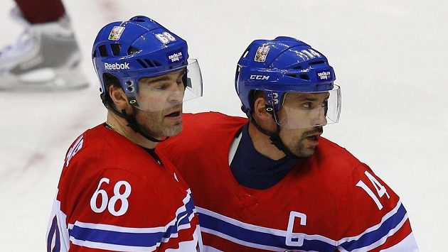 Čeští hokejisté Jaromír Jágr (vlevo) a Tomáš Plekanec se radují z gólu. Čeští hokejisté Jaromír Jágr (vlevo) a Tomáš Plekanec se radují z gólu.