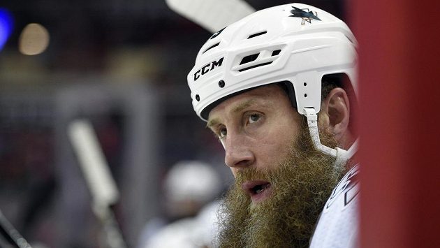Joe Thornton ze San Jose na snímku z prosince 2017. Joe Thornton ze San Jose na snímku z prosince 2017.