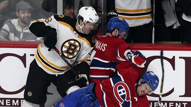 Jaromír Jágr bojoval proti Canadiens jako lev. Jaromír Jágr bojoval proti Canadiens jako lev.
