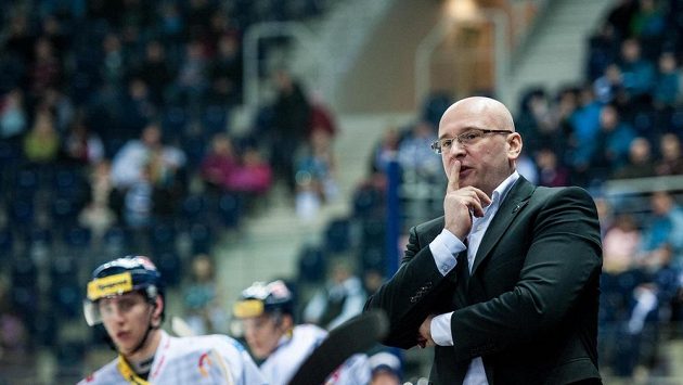 Trenér Liberce Pavel Hynek. Trenér Liberce Pavel Hynek.