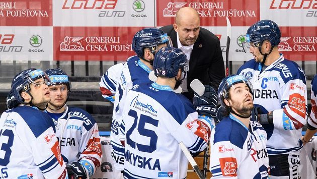 Trenér Vítkovic Miloš Holaň byl po utkání hodně zklamaný Trenér Vítkovic Miloš Holaň byl po utkání hodně zklamaný