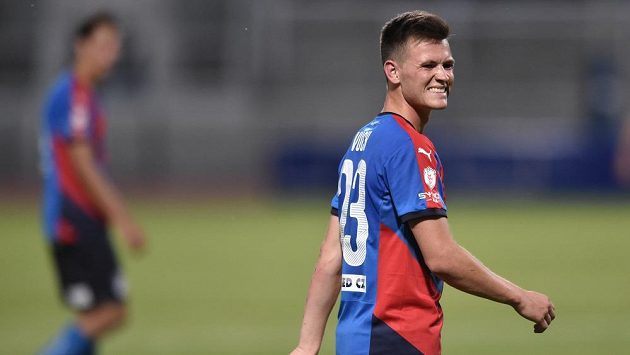 Plzeňský záložník Egon Vůch míří do Liberce. Plzeňský záložník Egon Vůch míří do Liberce.