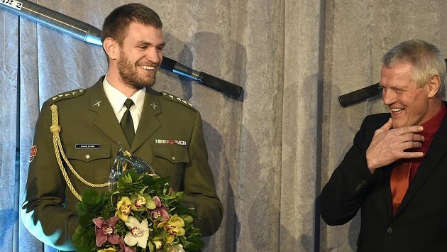 Vítězem veslařské ankety se stal skifař Ondřej Synek (vlevo). Vpravo je jeho trenér Milan Doleček. Vítězem veslařské ankety se stal skifař Ondřej Synek (vlevo). Vpravo je jeho trenér Milan Doleček.