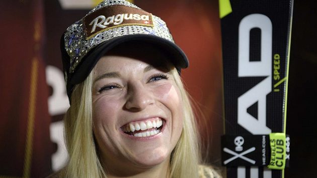 Lara Gutová ze Švýcarska před startem nové sezóny v Söldenu. V hlasování novinářů skončila druhá. Lara Gutová ze Švýcarska před startem nové sezóny v Söldenu. V hlasování novinářů skončila druhá.