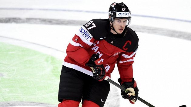 Sidney Crosby na archivním snímku během zápasu s Českou republikou. Sidney Crosby na archivním snímku během zápasu s Českou republikou.