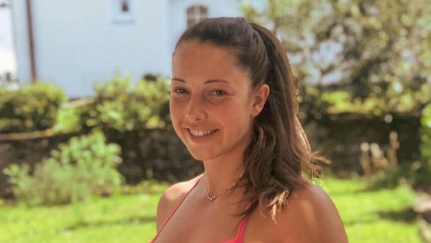 Skeletonistka Anna Fernstädtová tráví chvíle vzácného volna na své zahradě. Skeletonistka Anna Fernstädtová tráví chvíle vzácného volna na své zahradě.
